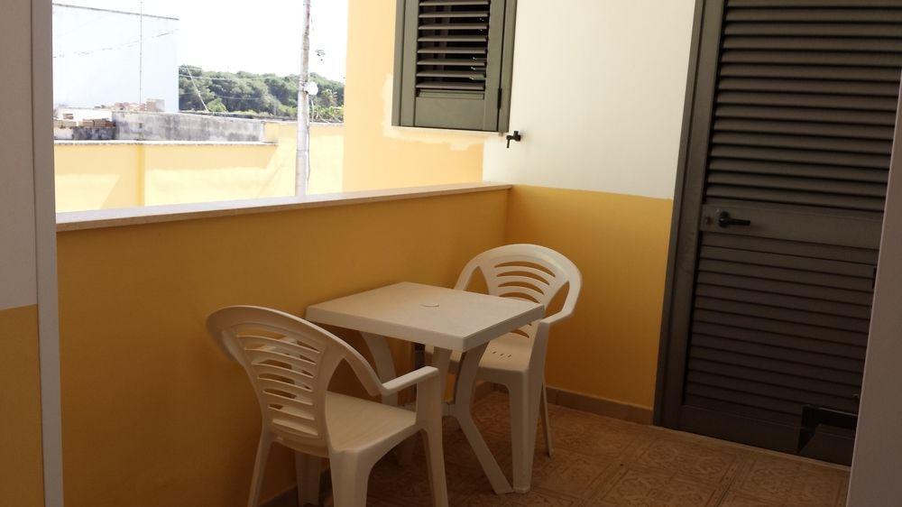 Hotel Mare Blu Torre dell'Orso Bagian luar foto